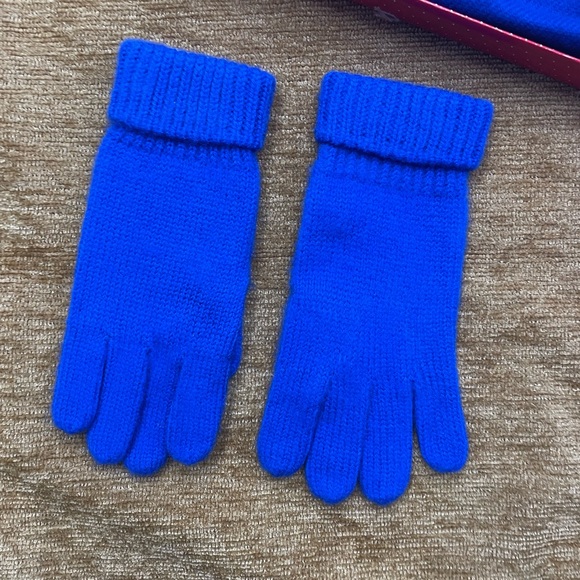 English Village, vintage, ladies beret, gloves and scarf set - new in box - Picture 5 of 11